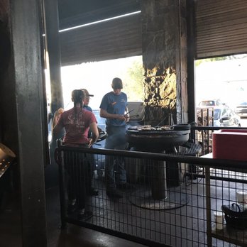 Hard Eight BBQ - Barbeque Near Me - Roanoke, Texas