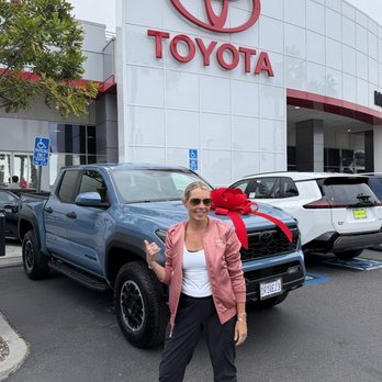 Mossy Toyota - Car Dealers Near Me - San Diego, California Mossy Toyota - Car Dealers Near Me - San Diego, California