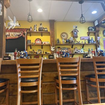 Mo's Egg House - Decor - Breakfast & Brunch Near Me - Redmond, Oregon