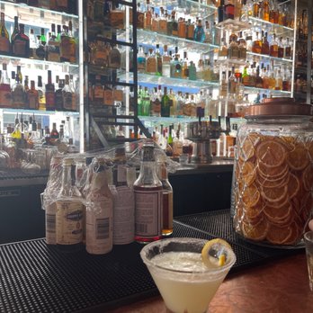 Von's 1000Spirits - Lemon drop - New American Near Me - Seattle, Washington