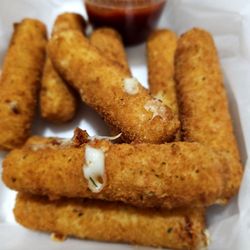 Armand's Pizzeria - Mozzarella Sticks