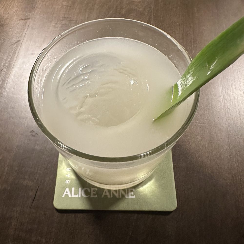 Bar Alice Anne - Jinju Pearl - Cocktail Bars Near Me - Baltimore, Maryland