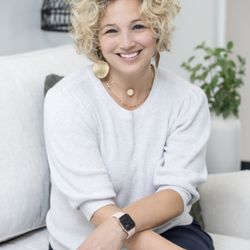 Positive Presence Global - Michelle Marie King - Founder & CEO of Positive Presence Global & Positive Presence Foundation - 501(c)(3)