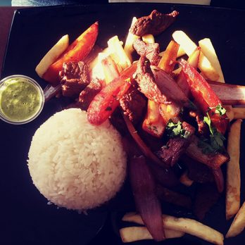 Chef Paz Restaurant - Lomo Saltado - Peruvian Near Me - West Allis, Wisconsin