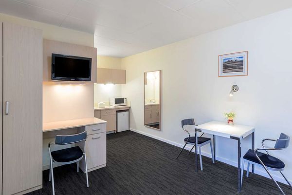Adelaide Granada Motor Inn by null