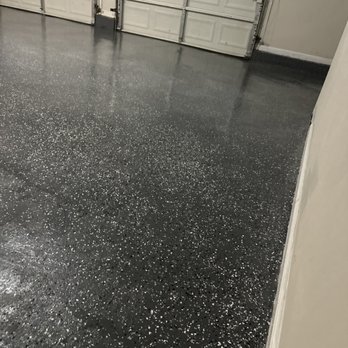 Northside Resurfacing - Dark gray color with black, white and gray flakes. - Flooring Near Me Northside Resurfacing - Dark gray color with black, white and gray flakes. - Flooring Near Me
