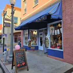 Ladles & Linens - The store front of the business.