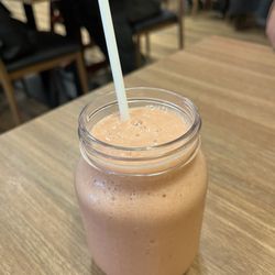 Stacked Pancake & Breakfast House - Strawberry smoothie - delicious!!