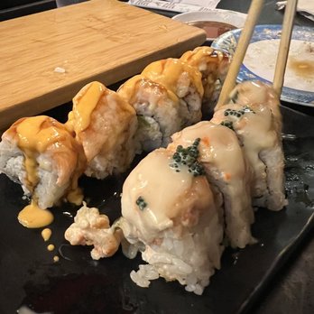 Sushi Zen - Lobster Roll Special salmon roll - Sushi Bars Near Me - Beaverton, Oregon