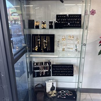 Eyebrow Threading By Farida - Body piercing jewelry and some other ones - Threading Services Near Me - Phoenix, Arizona Eyebrow Threading By Farida - Body piercing jewelry and some other ones - Threading Services Near Me - Phoenix, Arizona