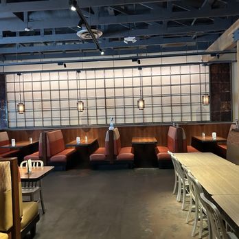 Stonefire Grill - More of the dining area - Barbeque Near Me - Rancho Cucamonga, California