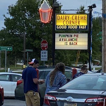Dairy Creme Corner - Best Frozen custard around - Ice Cream & Frozen Yogurt Near Me - Fairmont, West Virginia