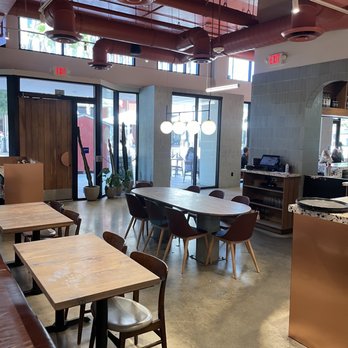 The Salted Pig - Gastropubs Near Me - Riverside, California