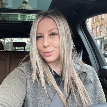 Blowout Spot  - Highlights and keratin - Hair Salons Near Me - Ozone Park, New York