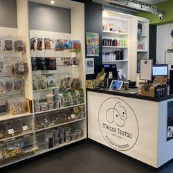 Maison Toutou - Maison Toutou
Petshop & Grooming