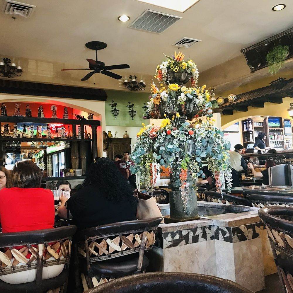 Lindo Mexico Grill & Seafood - Festive fountain - Mexican Near Me - Albuquerque, New Mexico