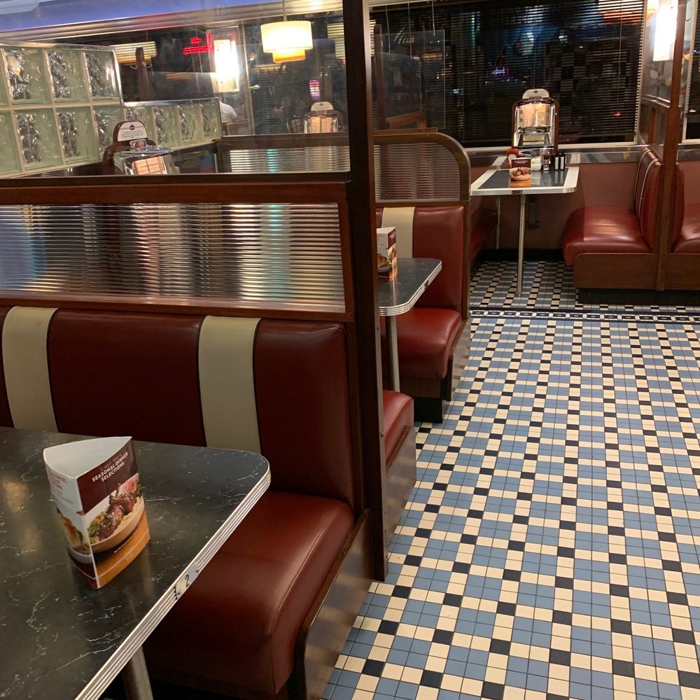 Silver Diner - Diners Near Me - McLean, Virginia