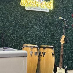 Lunahuaná Peruvian Restaurant - Live music