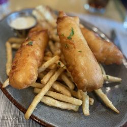 Baron Long Bar & Grill - Fish and chips