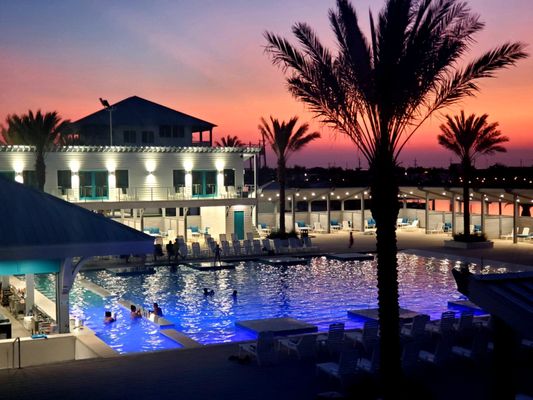 Camp Margaritaville Resort Crystal Beach by null