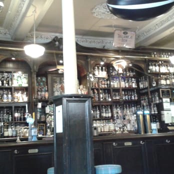 The Pot Still - Wall of whisky! - Pubs Near Me - Glasgow, GLG