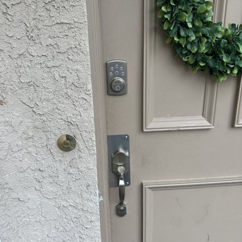 Absolute Locksmith - Digital lock install - Keys & Locksmiths Near Me - Laguna Niguel, California Absolute Locksmith - Digital lock install - Keys & Locksmiths Near Me - Laguna Niguel, California