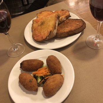 Colom - Tomatoes and bread, ham croquettes - Spanish Near Me - Barcelona, B