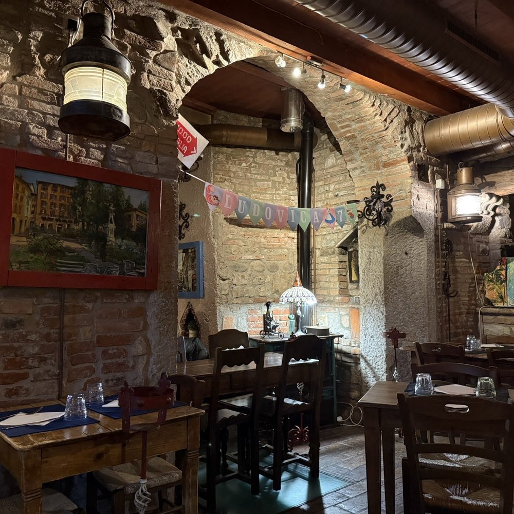 TOP 10 BEST Restaurants near Via delle Grazie 21, 25122 Brescia, Italy -  Updated 2025 - Yelp, image size:1000x1000