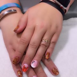 Natural Nail & Spa