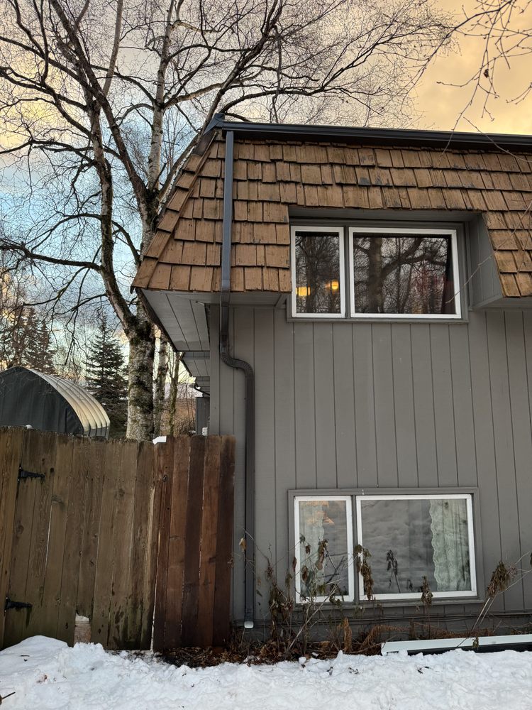 Slide of Three Nails Services