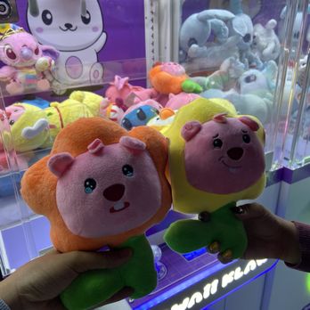 Kawaii Klaws - Loopy Beaver - Arcades Near Me - West Covina, California Kawaii Klaws - Loopy Beaver - Arcades Near Me - West Covina, California