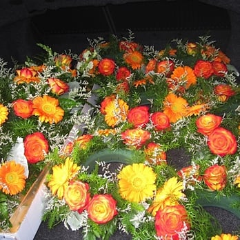 Flower Power Bouquets & Arrangements - Floral arrangement which we placed candles in the middleof the centerpieces to give the room a warmer feel. - Florists Near Me - Vallejo, California Flower Power Bouquets & Arrangements - Floral arrangement which we placed candles in the middleof the centerpieces to give the room a warmer feel. - Florists Near Me - Vallejo, California