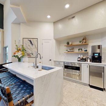 Cascade Summit Apartment Homes - Entertainment kitchen - Apartments Near Me - West Linn, Oregon Cascade Summit Apartment Homes - Entertainment kitchen - Apartments Near Me - West Linn, Oregon