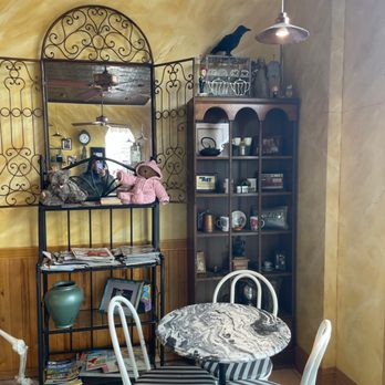 Caffe Bon Ami - Seating - Bakeries Near Me - Cranston, Rhode Island