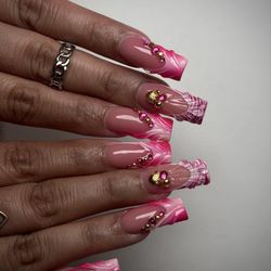 Milano Nail Spa Manvel