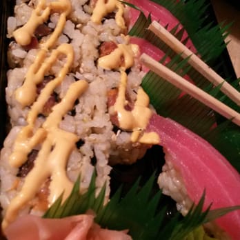 The Fresh Market - Spicy Tuna Combo - Grocery Near Me - Southern Pines, North Carolina