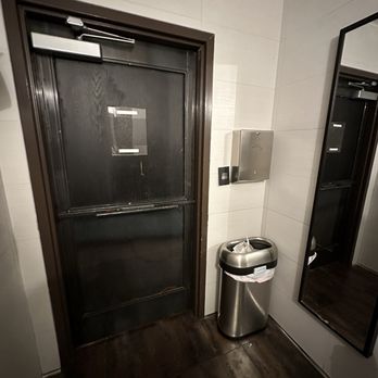 Campania - Bathroom door - Pizza Near Me - Alpharetta, Georgia