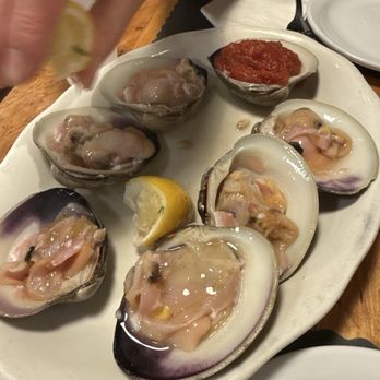 The Daily Catch - Raw Cherrystone Clams - Italian Near Me - Boston, Massachusetts The Daily Catch - Raw Cherrystone Clams - Italian Near Me - Boston, Massachusetts