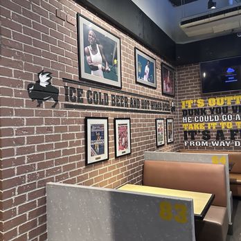 Buffalo Wild Wings - Burgers Near Me - Pasay City, NCR