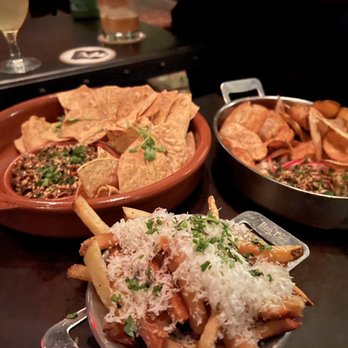 Sternewirth Bar - Cocktail Bars Near Me - San Antonio, Texas