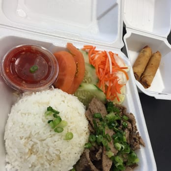 Pho 7 - Suppose to come with vermicelli noodles and my side of egg rolls that they didn't put in and I had to ask for - Vietnamese Near Me - Vienna, Virginia