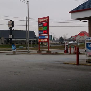 Speedway - a gas station with a gas station sign in the foreground - Gas Stations Near Me - Merrillville, Indiana