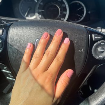 Nails 4U - Gel Manicure - Nail Technicians Near Me - Pleasanton, California