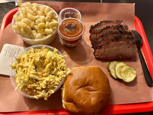 Mike's BBQ by null