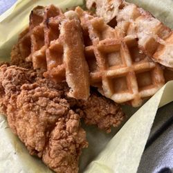Creole Kings - Chicken & Waffles