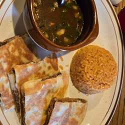 El Chile Bravo - Quesabirria
