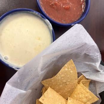Los Reyes Taqueria - Queso and salsa - Mexican Near Me - Meraux, Louisiana