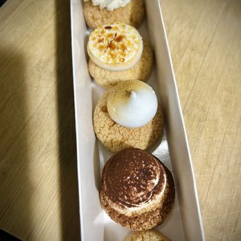 Barachou - Cream Puffs (Best Seller) - Desserts Near Me - New York, New York Barachou - Cream Puffs (Best Seller) - Desserts Near Me - New York, New York