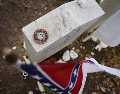 Magnolia Cemetery Trust by null