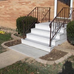 Elyria Concrete Step